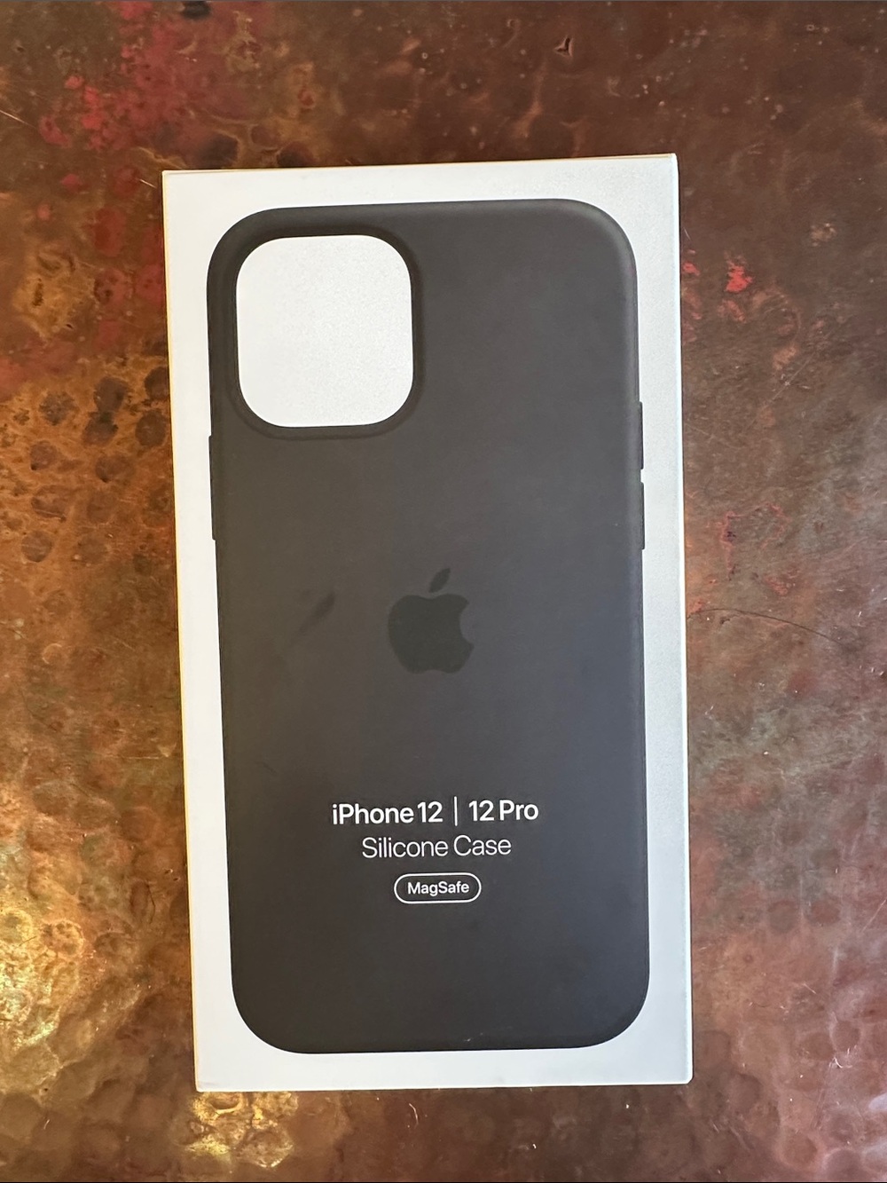 Apple iPhone 12 / 12 Pro Silicone Case - Black